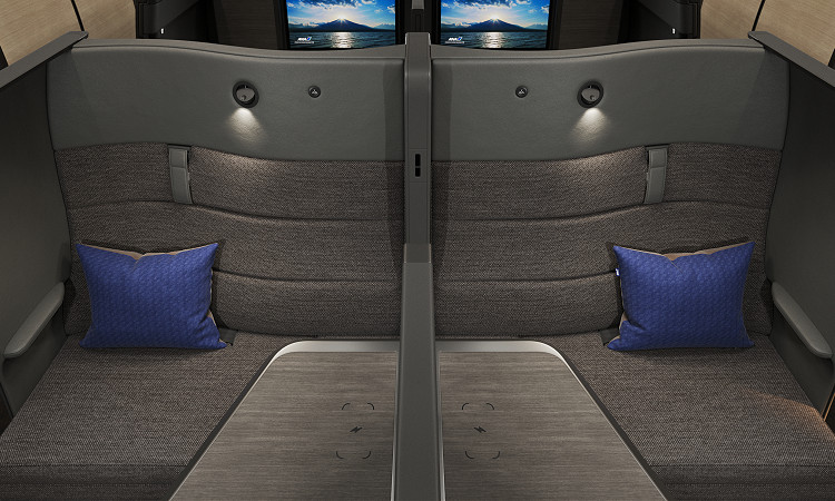 250529busstillsdelivery4kcabin0014